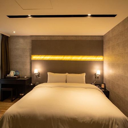 טאיצ'ונג Fengjia Hotel Bell מראה חיצוני תמונה