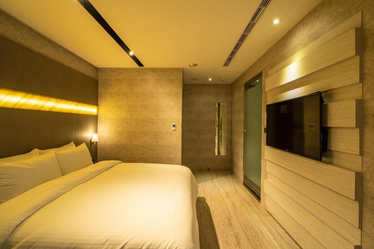 טאיצ'ונג Fengjia Hotel Bell מראה חיצוני תמונה